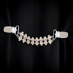 Pearl Sweater Clip NEW Floral Pin Jacket Dress Cinch Cardigan Scarf Blouse Cape